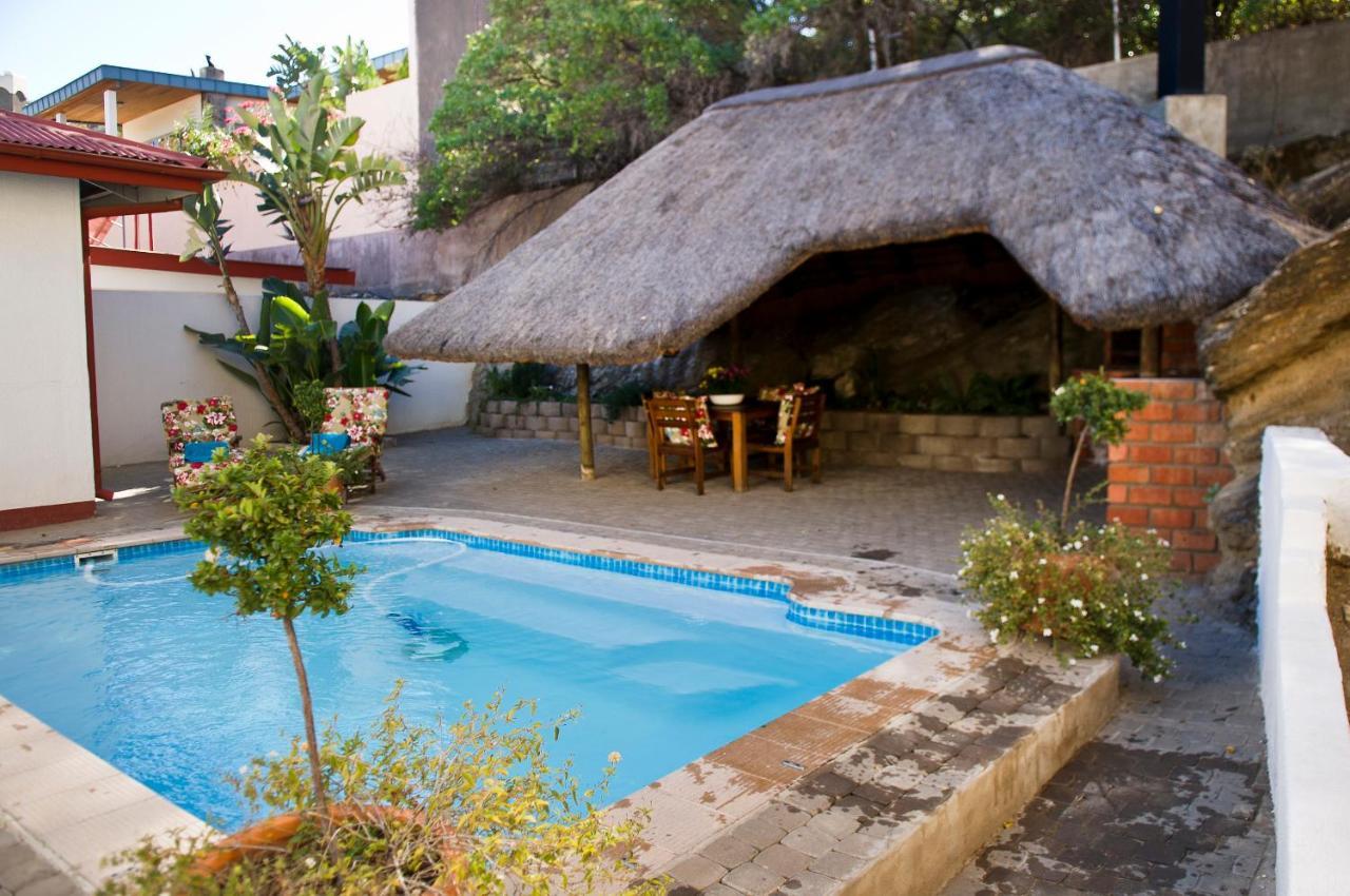 Hotel Pension Casa Africana 빈트후크 외부 사진