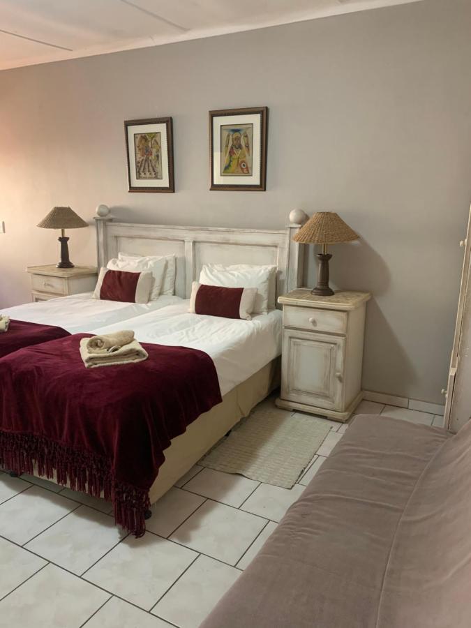 Hotel Pension Casa Africana 빈트후크 외부 사진