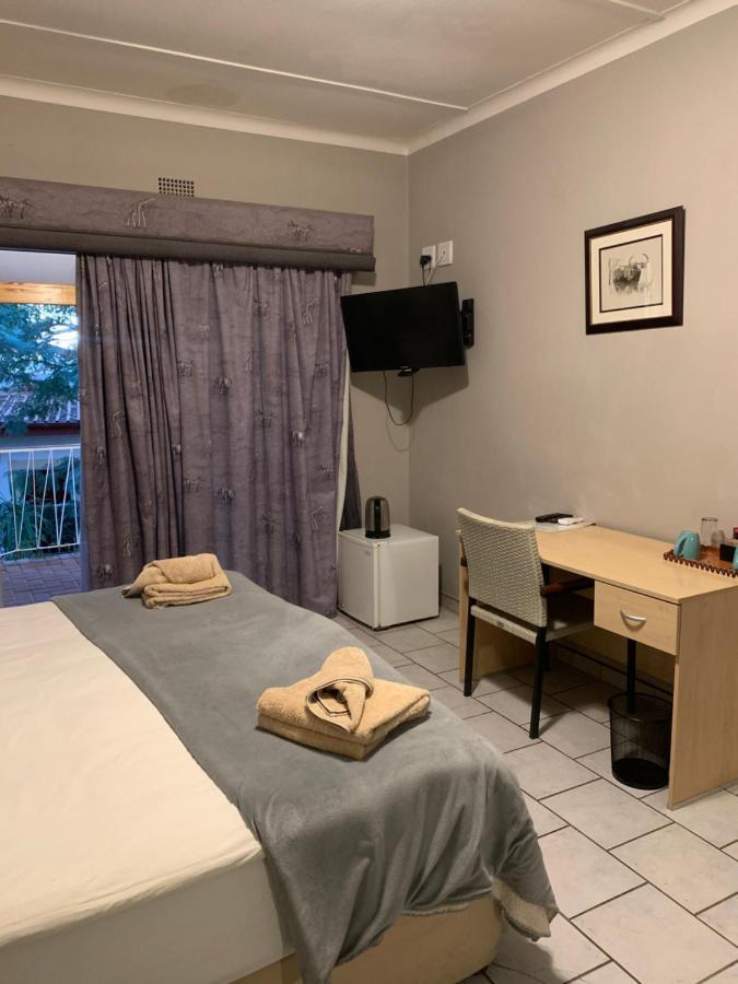 Hotel Pension Casa Africana 빈트후크 외부 사진