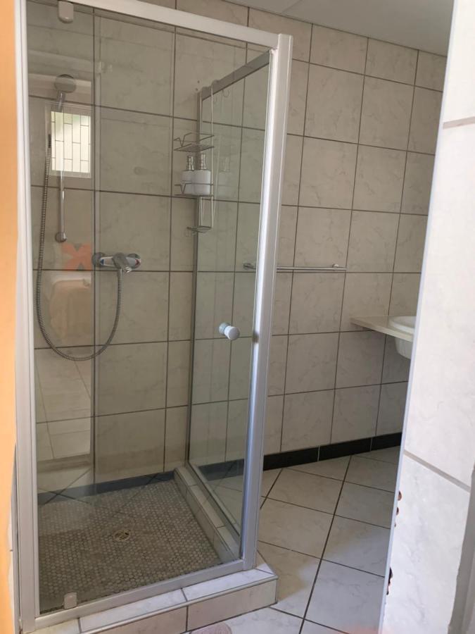 Hotel Pension Casa Africana 빈트후크 외부 사진