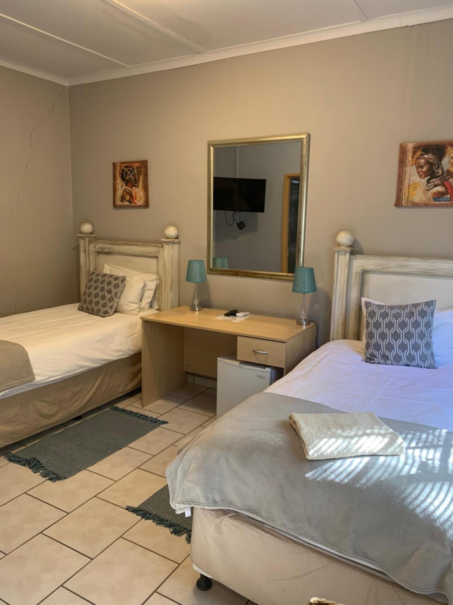 Hotel Pension Casa Africana 빈트후크 외부 사진