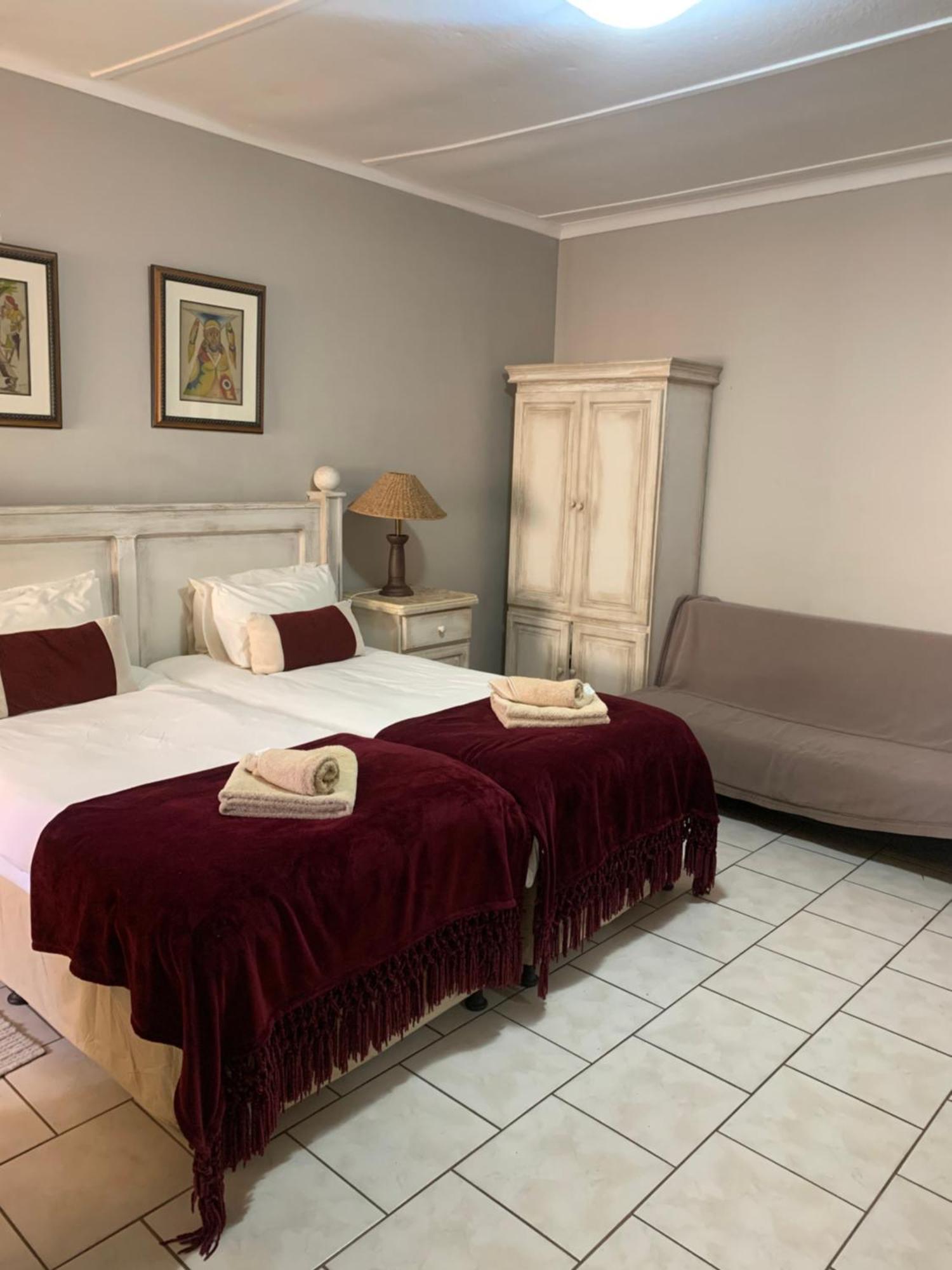 Hotel Pension Casa Africana 빈트후크 외부 사진